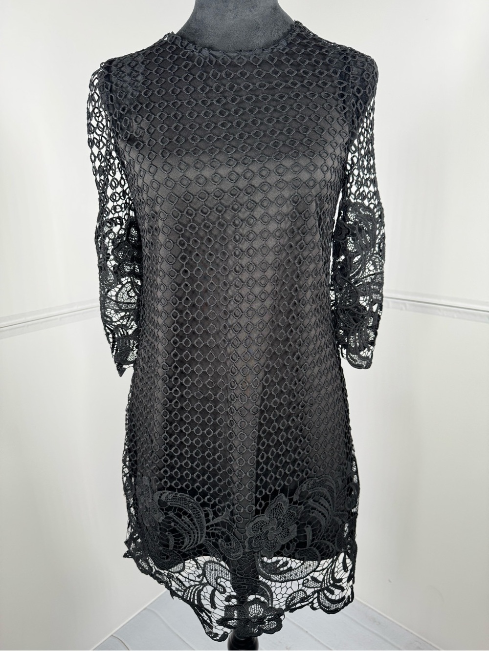 Zara Black Lace Overlay Shift Dress 3/4 Sleeve Size Small